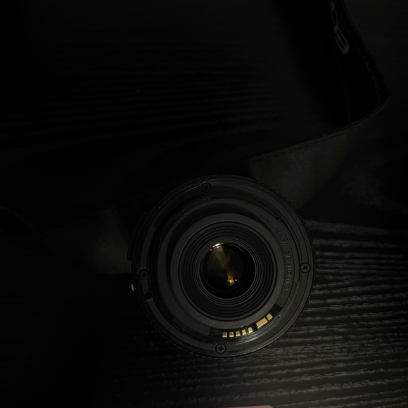 CANON REBEL  XT - Picture 4 of 6